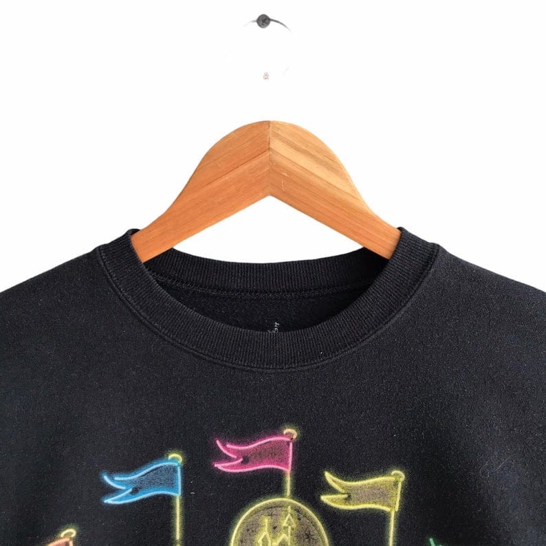 Vintage Black Disneyland Sweatshirt L Sweater Weekends Clothing